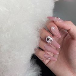 -Pink You美甲洗眉纹绣定制中心
