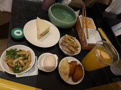 -金色印象·4k影院式足体养生(龙腾路店)