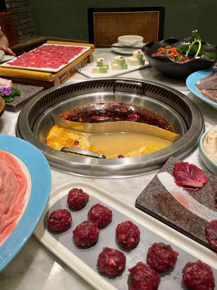 龙门九号61百年洋楼 江景火锅-"位置在龙门浩老街 旁边有车库停车