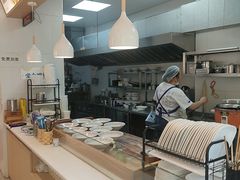 -李与白包子铺(桐梓林店)