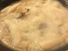 -鲜入围煮花胶鸡海鲜火锅