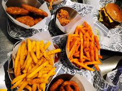 -TRIPS BURGER(大钟寺店)