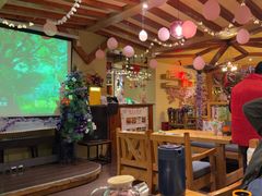 -月亮眼花园餐厅书吧酒吧