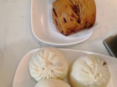 -李与白包子铺(桐梓林店)