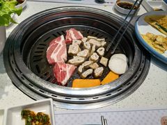 -韩香福烤肉庄园(华夏路店)