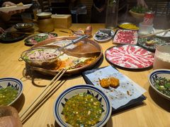 -洱火云南酸菜牛肉火锅(石景山当代商城店)