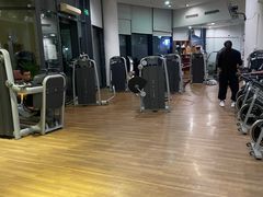 -一兆韦德健身(凤凰城店)