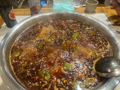 -肖肖酸萝卜鱼火锅(总店)