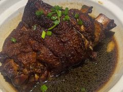 -老码头黑皮肘子锅包肉(赣水路店)