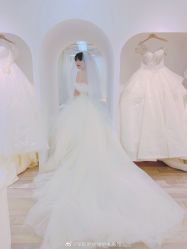 -HANSA韩纱婚纱礼服·龙凤褂·西装设计师集合店