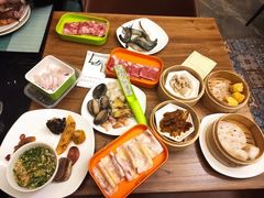 -梅园国际大酒店·自助餐厅(光明港店)