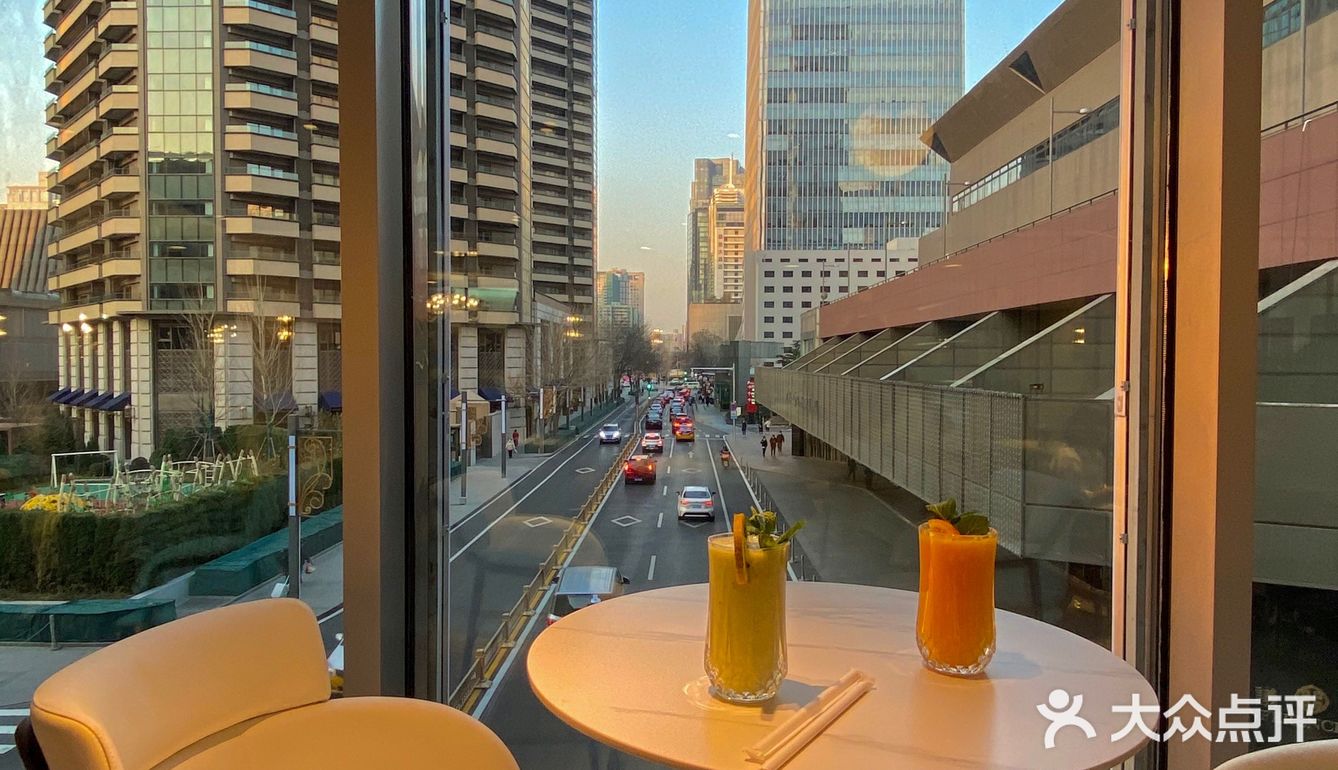 北京探店｜街景超绝的亚洲首家Vogue Cafe