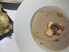 奶油蘑菇汤-秀儿家の小确幸花园西餐厅