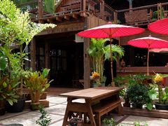 -拾光音乐餐酒吧(告庄星光夜市店)