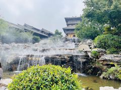 -茅山东方盐湖城景区