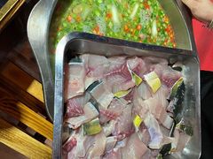 -秋语木桶鱼.酸菜鱼(开发区火车站店)