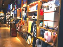 -九木杂物社(新奥购物中心店)