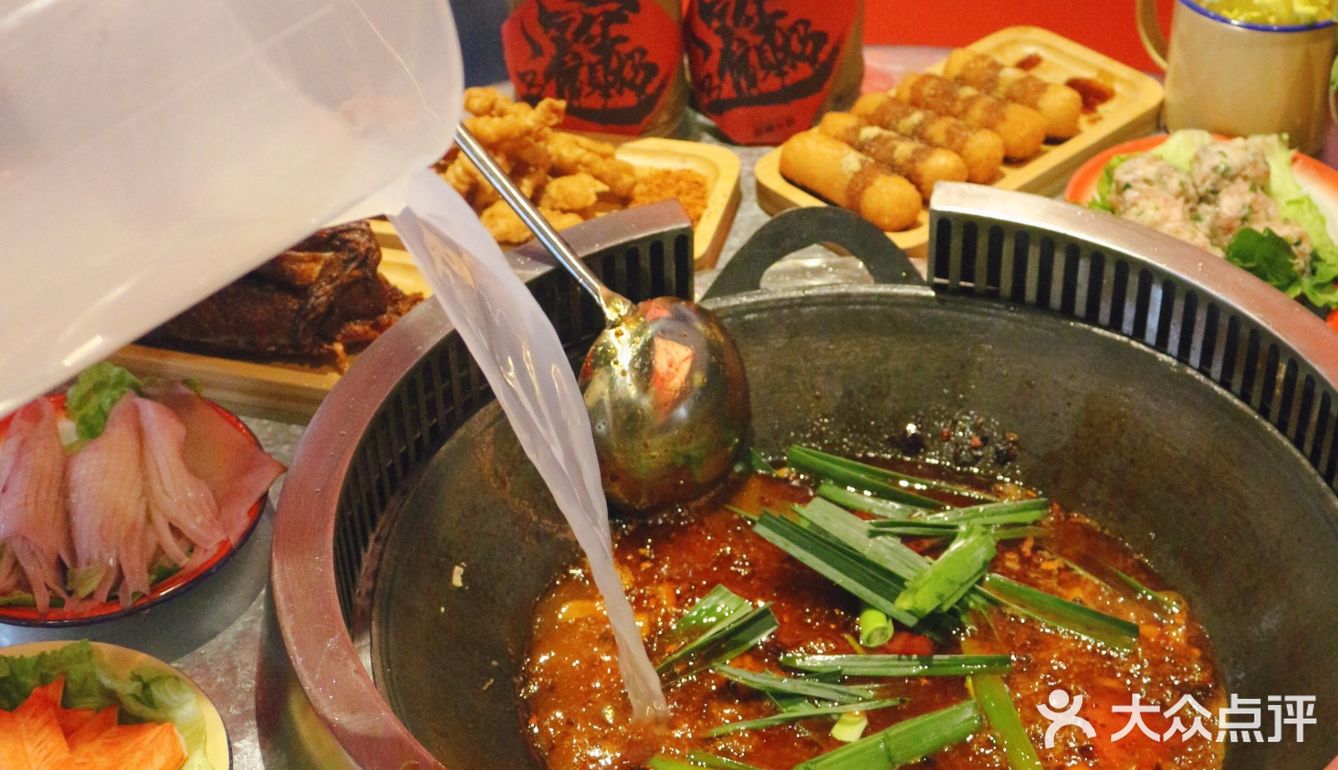 一定要来梅林吃一次地摊火锅 | 冲呀～