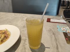 -必胜客(漕宝路店)