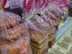 -红房子西点(汇联商厦天钥桥路店)