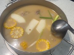 -肥仔文澳门猪骨煲(南京西路店)