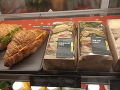 -星巴克(上海虹桥新天地二店)