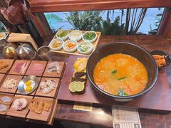 -银米·云南传统过桥米线(双廊黑金冠店)