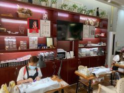 -花岐款式专研健康美甲沙龙