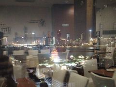 -东方豪景花园酒店·怡景旋转餐厅