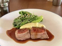 -植物园哈利亚餐厅