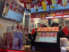 -蜜雪冰城(国权路地铁口店)