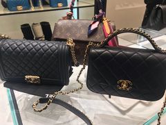 -Chanel(德基广场店)