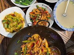 -富正毅三下锅(体育馆店)
