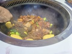 -雪乡人家东北菜·铁锅炖一切(高斯路店)