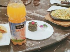 -南京悦客假日酒店