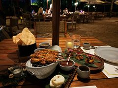 -三亚艾迪逊酒店·海滩烧烤 BARBACOA·现场乐队·浪漫晚餐·烧烤海鲜