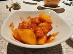 鲜果咕噜肉-万丽轩·粤菜(王府井金茂万丽酒店)