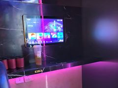 -温莎KTV(珠江路店)