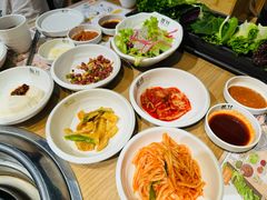 -本家韩国烤肉(青岛万象城店)