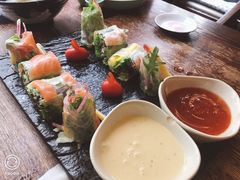 鲜虾三文鱼生菜包-白石の深夜食堂(宝龙店)