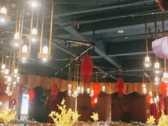 -老滇山寨•云南特色菜•地方菜•民族风情歌舞表演(金碧店)