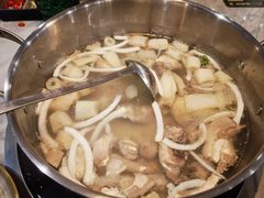 -喃喃椰·糟粕醋·椰子鸡火锅(七堡花园店)