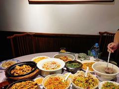 -客家大院·非遗赣南客家菜(郁孤台店)