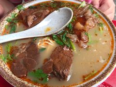 -金杨拉面王小吃面馆·牛三宝面·红烧牛肉粉