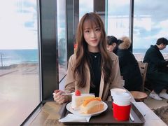 -Cafe Aewol Monsant