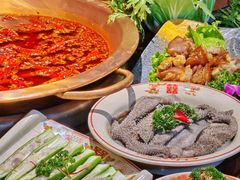 -山城鼎重庆老火锅(西安钟楼店)