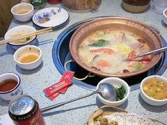 -阿婆情腊排骨火锅(金虹路店)