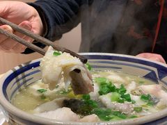 招牌酸菜鱼面-汤去三面(骆驼店)