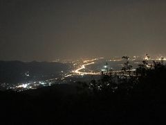 -鬼笑石后山停车场