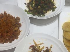 -洈水谣 · 地道荆州松滋菜(菱角湖公园店)
